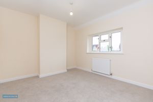 Bedroom- click for photo gallery